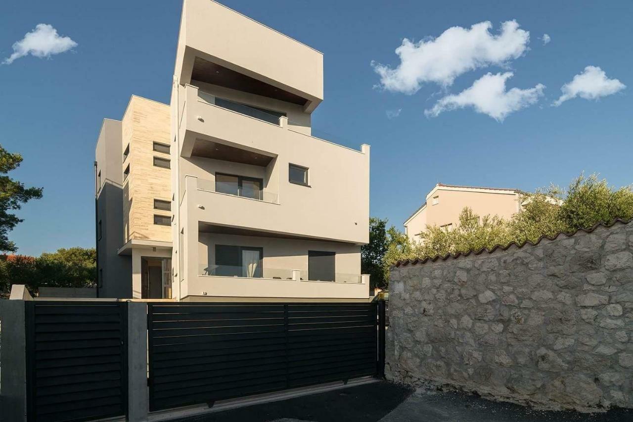 Apartmani Marinovic Задар Екстериор снимка
